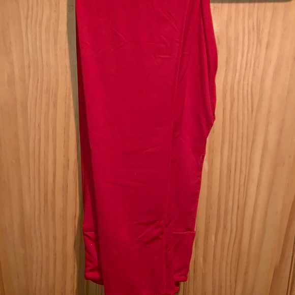 ❌SOLD❌ NWT OS LLR Solid Red Leggings - Picture 3 of 4